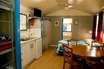 Lake Eacham Tourist Park & Self Contained Cabins Australia